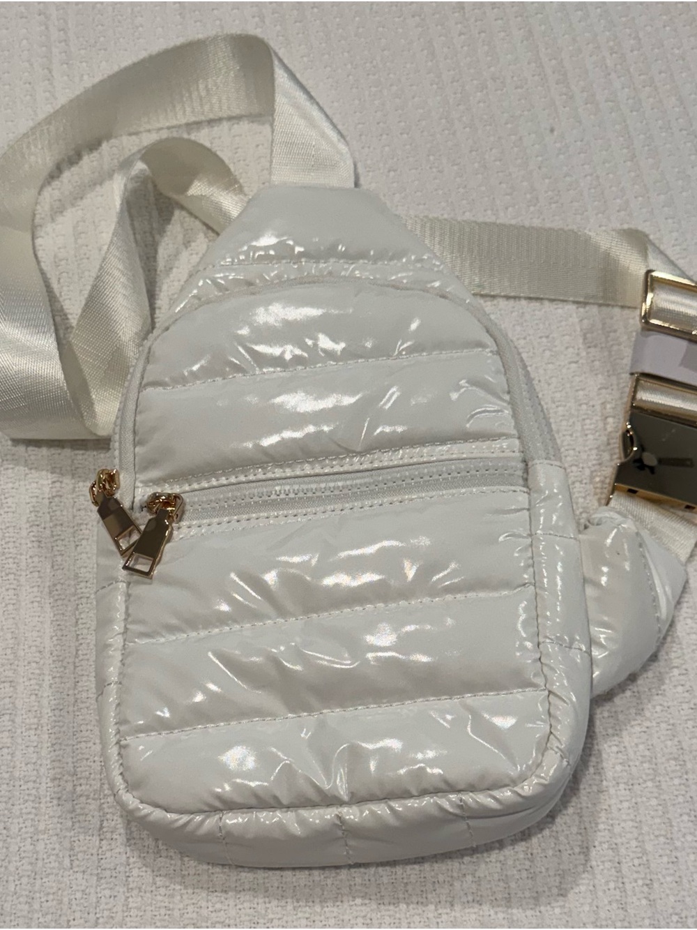 ah-dorned Puffer Style White Quilted Crossbody Sling Bag with Gold Hardware